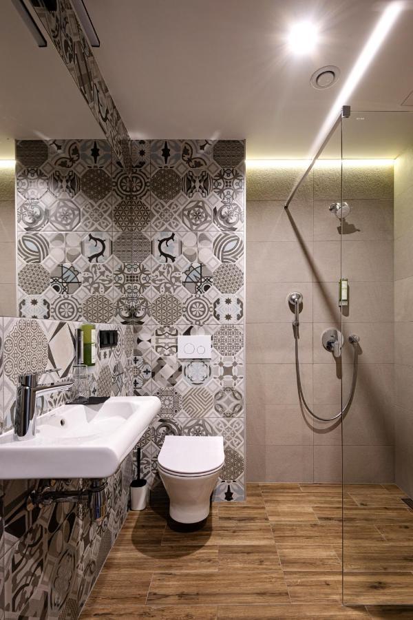 Ilkus Hotel & Restaurant Krze Экстерьер фото